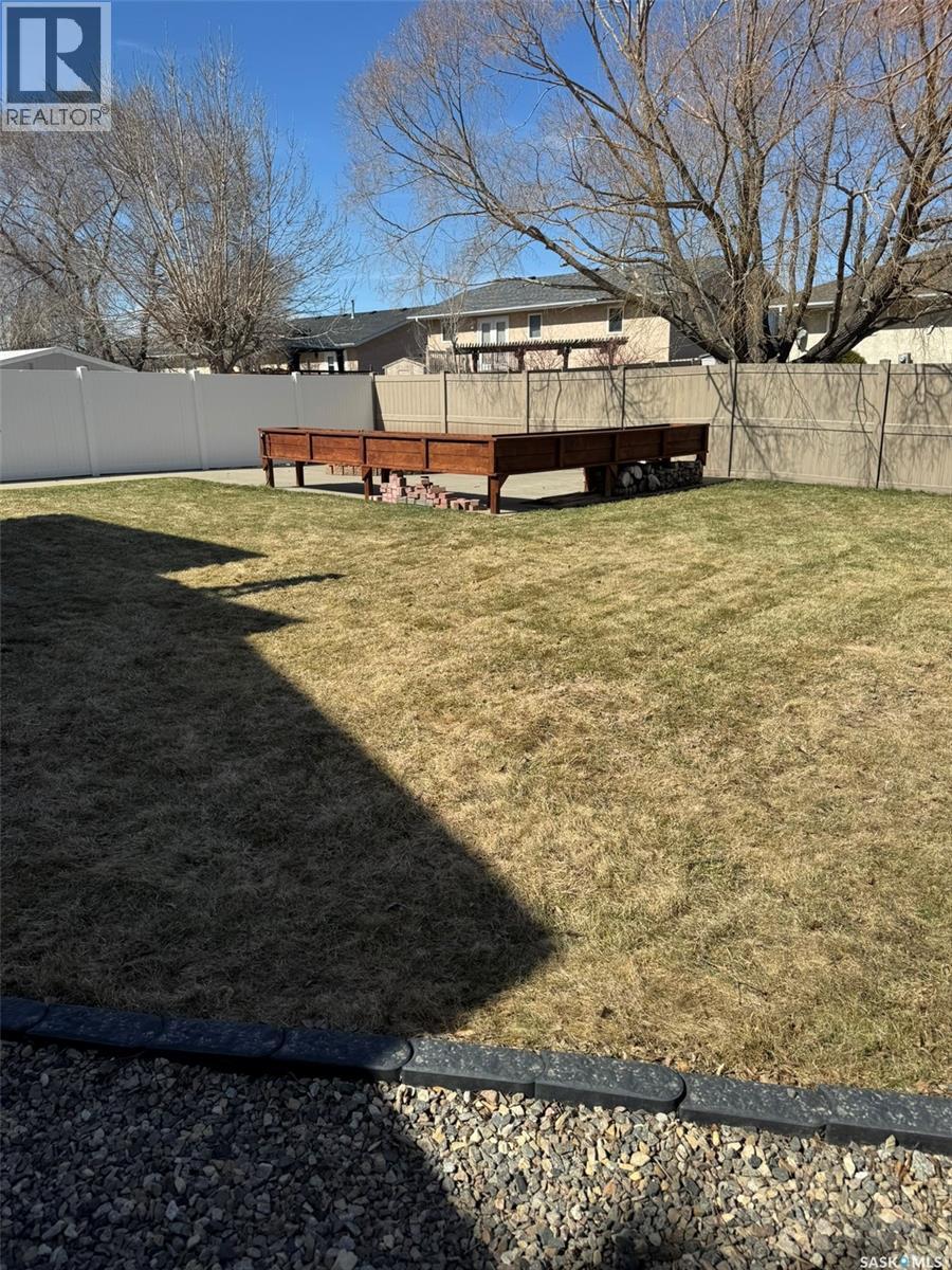 1160 Taisey Crescent, Estevan, Saskatchewan  S4A 2T6 - Photo 53 - SK033635