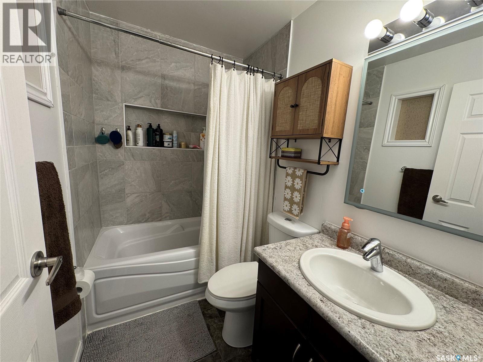 1915 7th Avenue E, Regina, Saskatchewan  S4N 4M7 - Photo 16 - SK033639