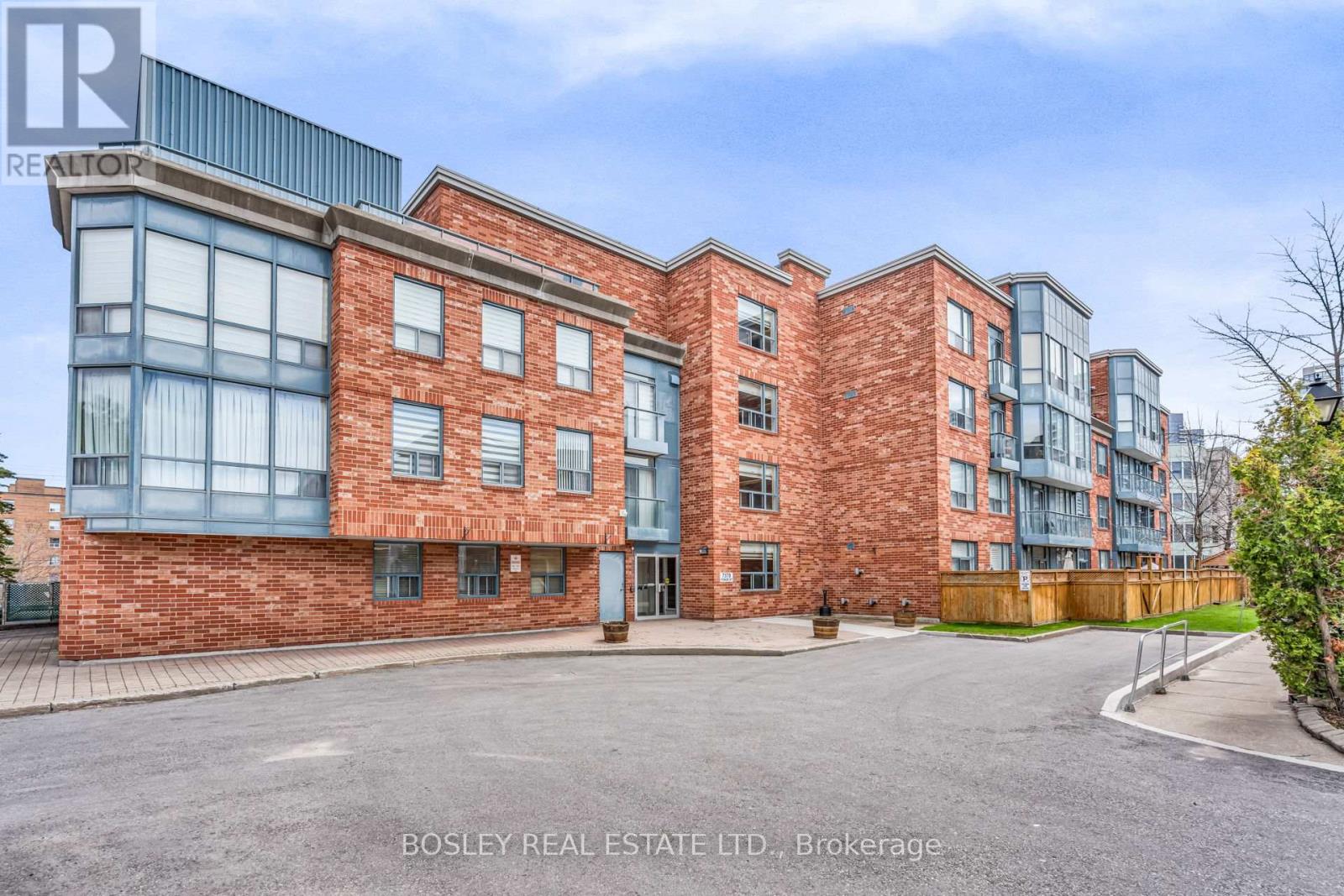 308 - 7378 YONGE STREET, Vaughan, Ontario