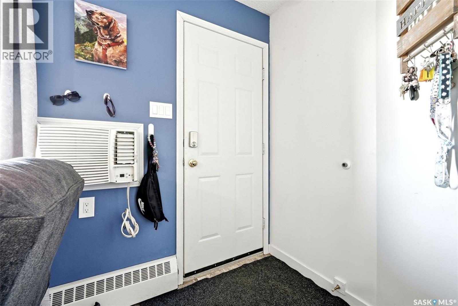 102 2911 Harding Street, Regina, Saskatchewan  S4V 1B9 - Photo 4 - SK033664