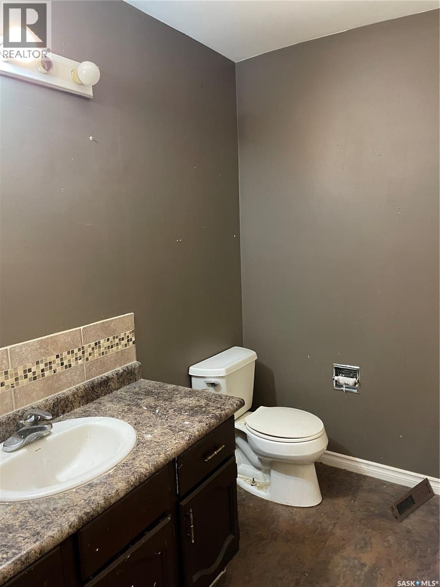 137 1st Street W, Pierceland, Saskatchewan  S0M 2K0 - Photo 13 - SK033581