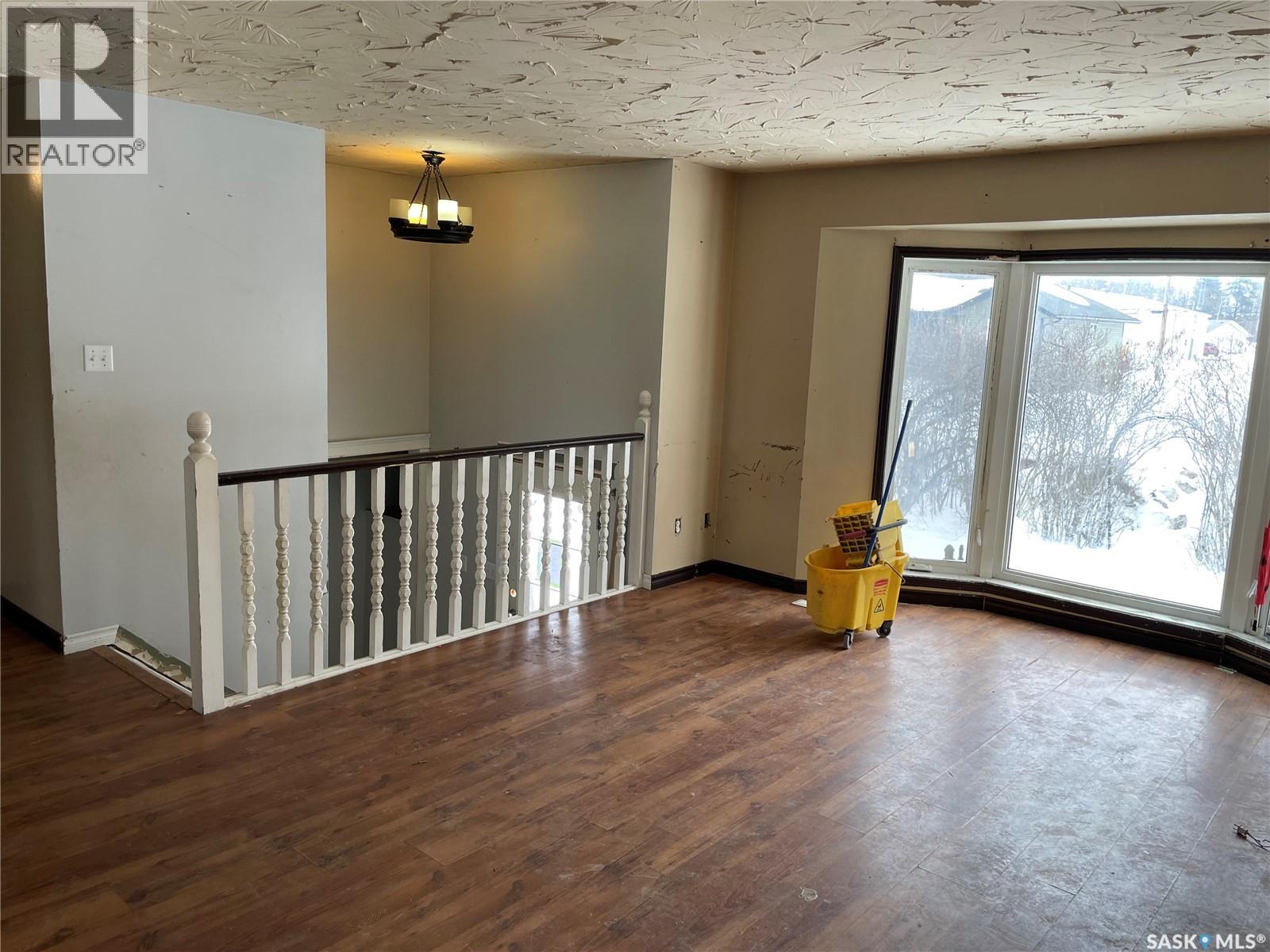 137 1st Street W, Pierceland, Saskatchewan  S0M 2K0 - Photo 4 - SK033581