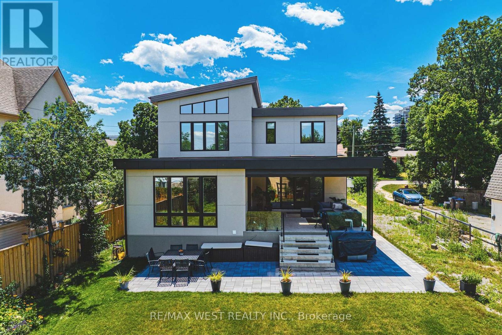 2267 Fifth Line W, Mississauga, Ontario  L5K 1V7 - Photo 22 - W13029272