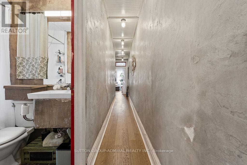 40 Claremont Street, Toronto, Ontario  M6J 2M5 - Photo 23 - C13030712