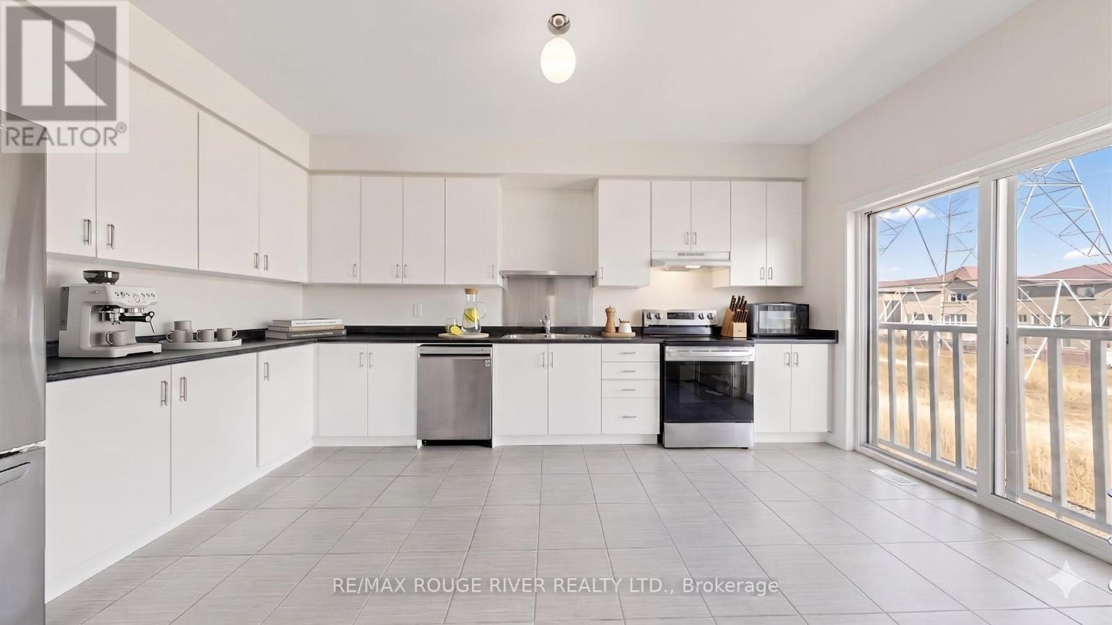 1099 Cameo Street, Pickering, Ontario  L1V 1N8 - Photo 4 - E13025764