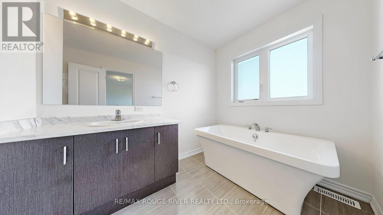 1099 Cameo Street, Pickering, Ontario  L1V 1N8 - Photo 21 - E13025764