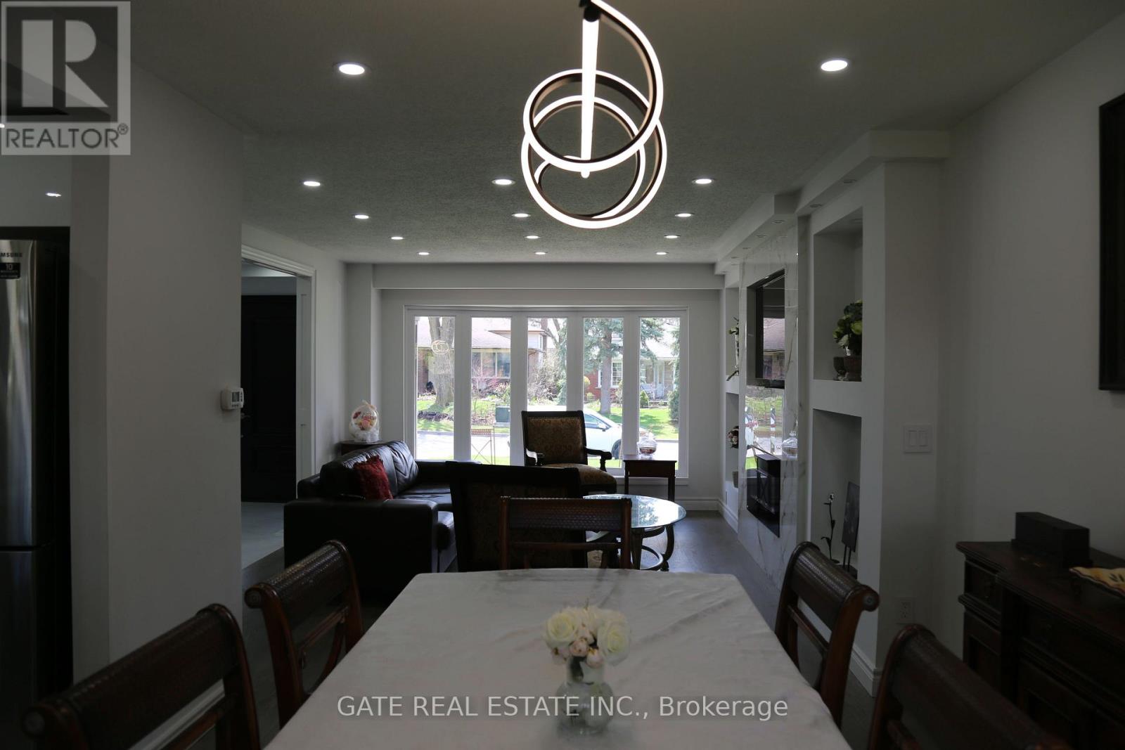 10 Thorny Brae Drive, Markham, Ontario  L3T 3G4 - Photo 11 - N13023082