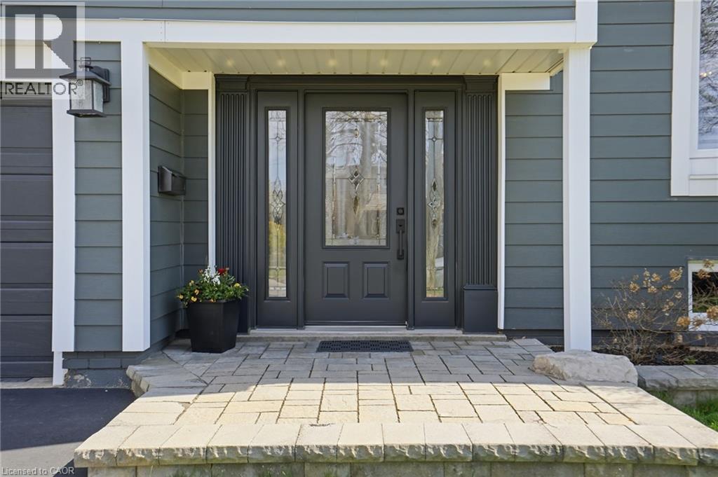 663 Mullin Way, Burlington, Ontario  L7L 4J6 - Photo 4 - 40823251