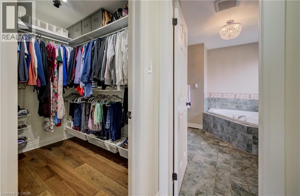 643 Phoebe Crescent, Burlington, Ontario  L7L 6E5 - Photo 33 - 40823193