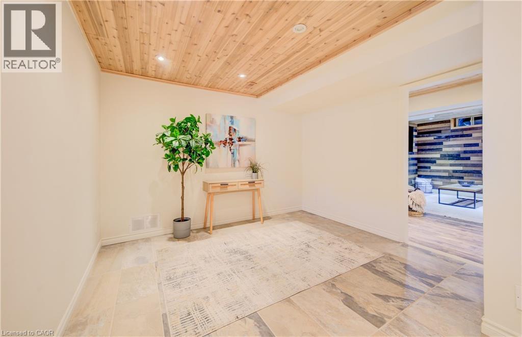 643 Phoebe Crescent, Burlington, Ontario  L7L 6E5 - Photo 40 - 40823193