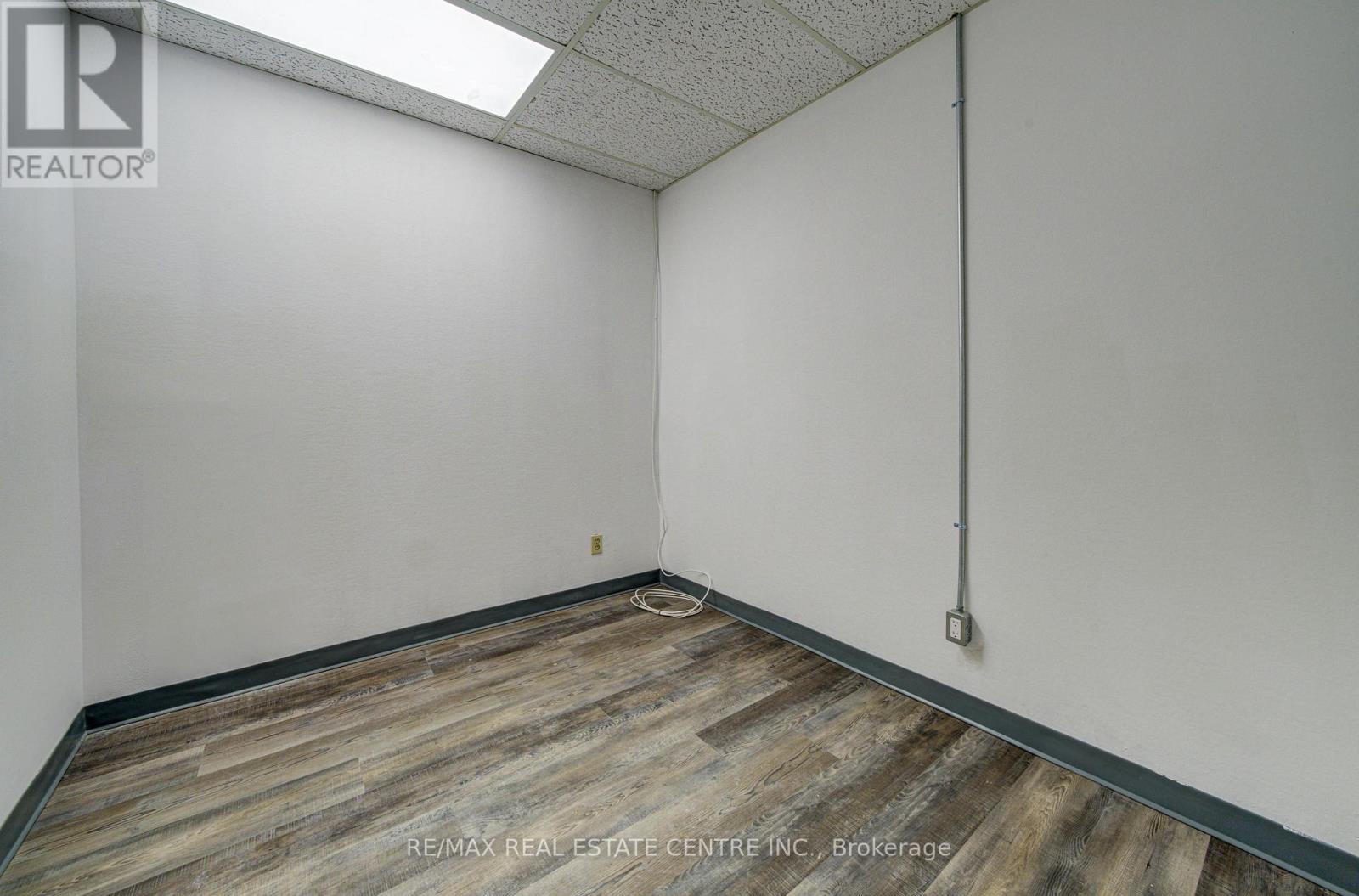 L10 - 15 Elizabeth Street, Orangeville, Ontario  L9W 3X3 - Photo 21 - W13022080