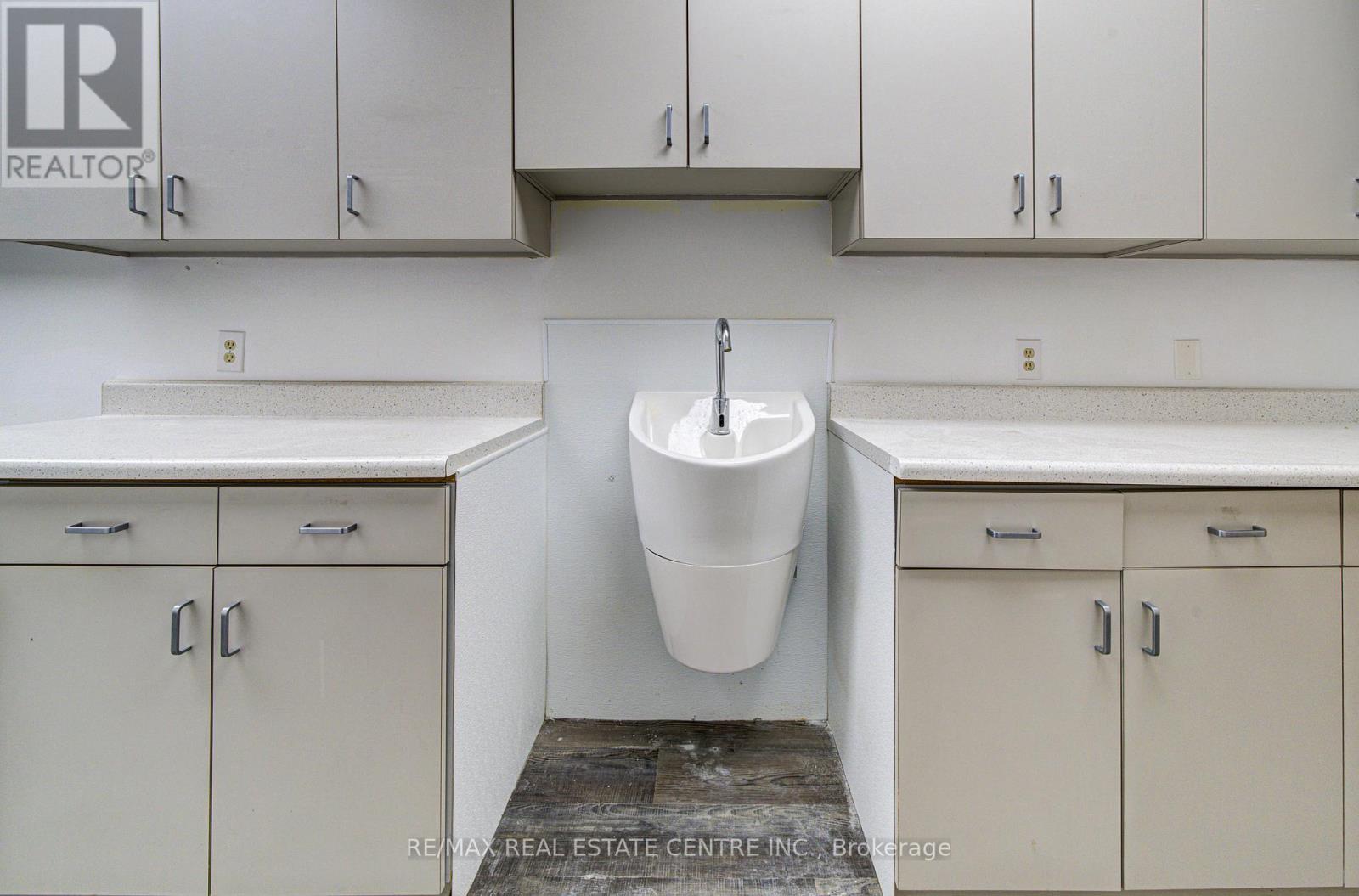 L10 - 15 Elizabeth Street, Orangeville, Ontario  L9W 3X3 - Photo 37 - W13022080