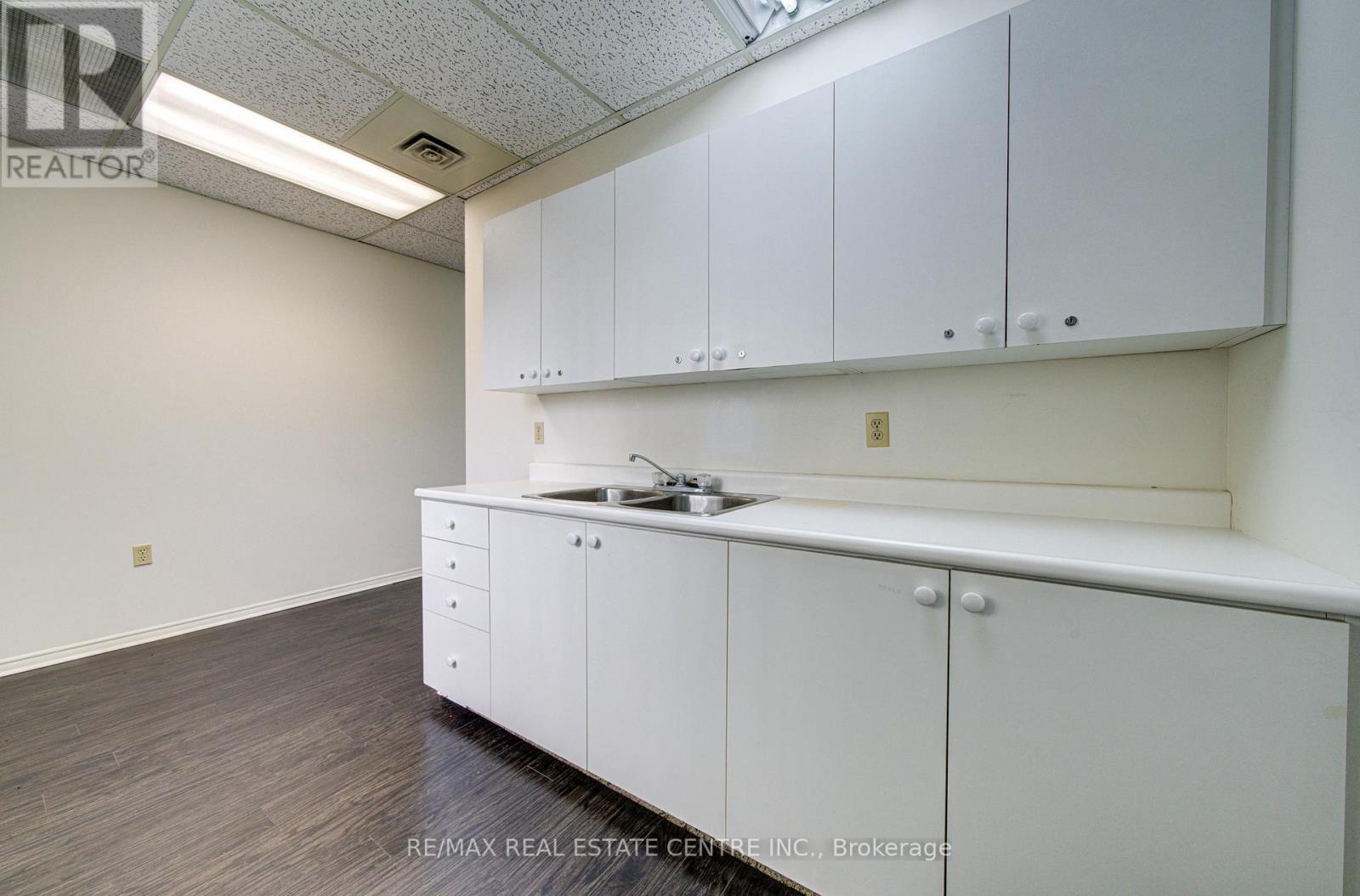 L15 - 15 Elizabeth Street, Orangeville, Ontario  L9W 3X3 - Photo 22 - W13022072