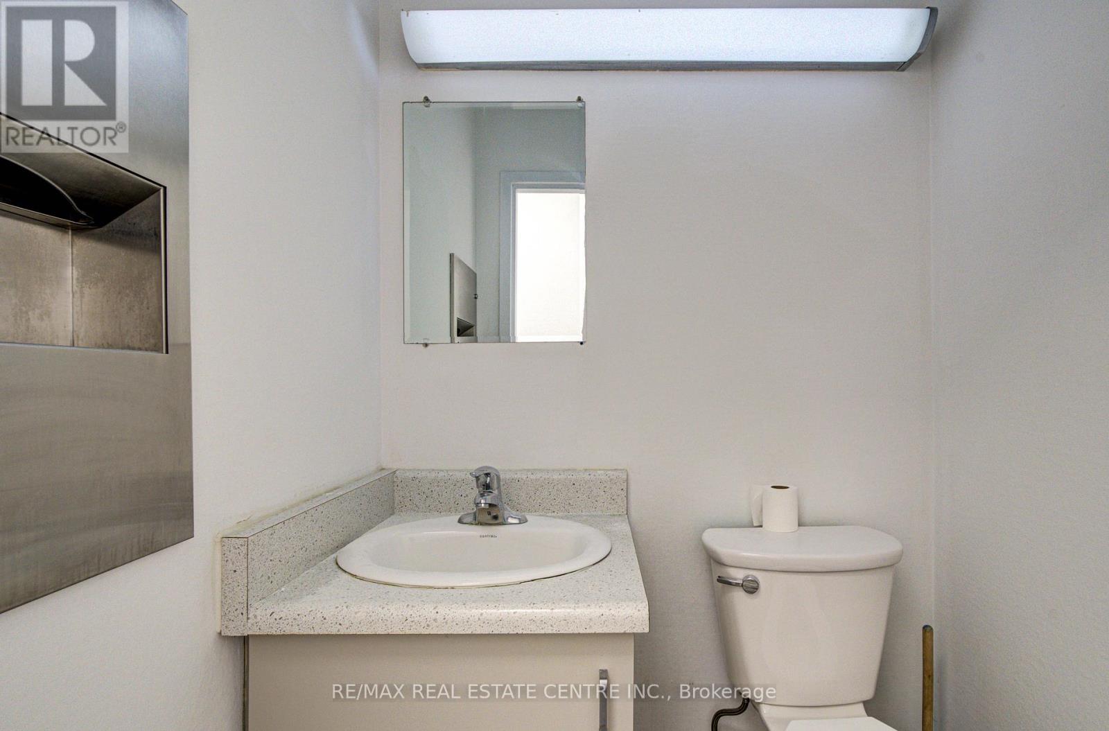 L10 - 15 Elizabeth Street, Orangeville, Ontario  L9W 3X3 - Photo 34 - W13022080