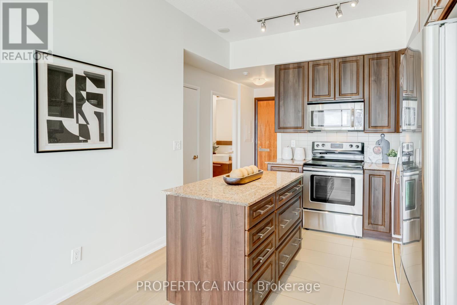 2202 - 500 Sherbourne Street, Toronto, Ontario  M4X 1L1 - Photo 10 - C13030844