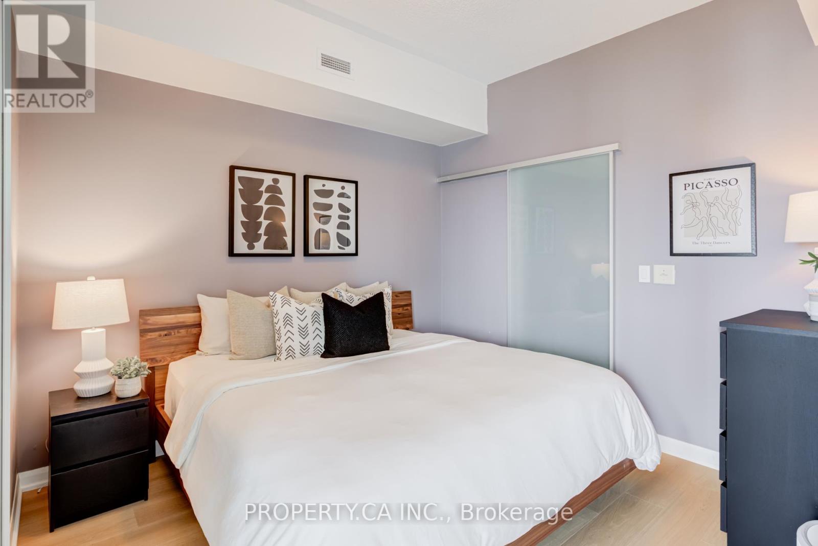 2202 - 500 Sherbourne Street, Toronto, Ontario  M4X 1L1 - Photo 11 - C13030844