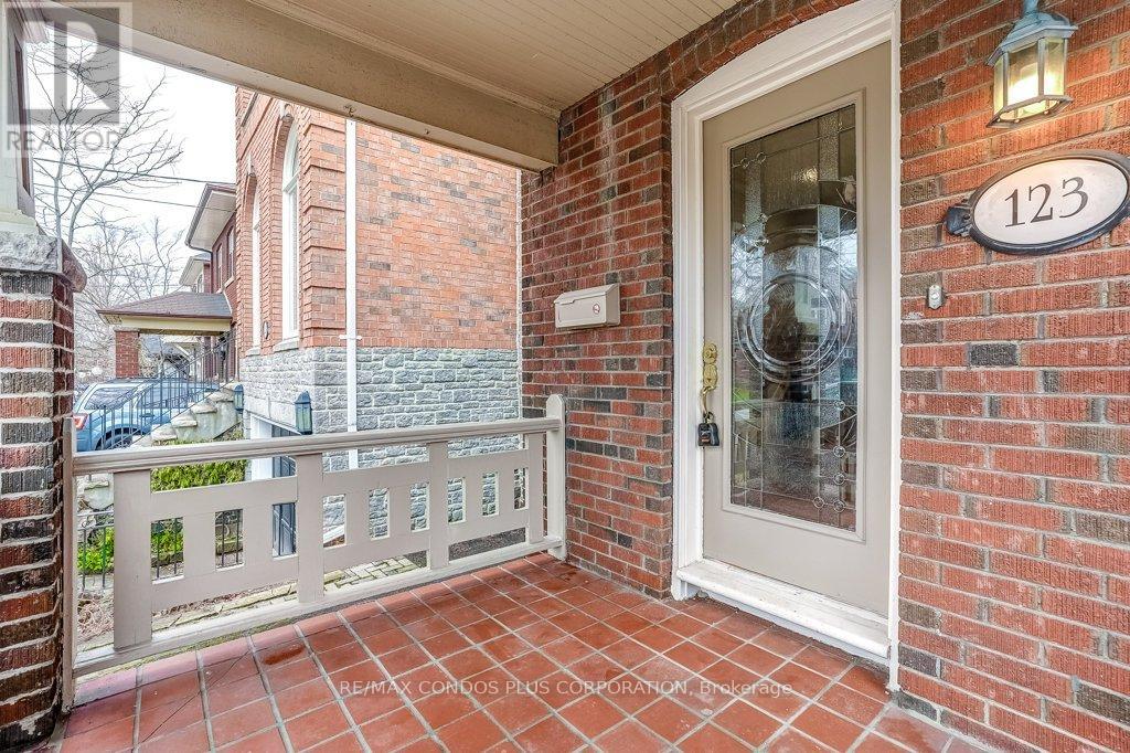 123 Colin Avenue E, Toronto, Ontario  M5P 2C4 - Photo 4 - C13030846