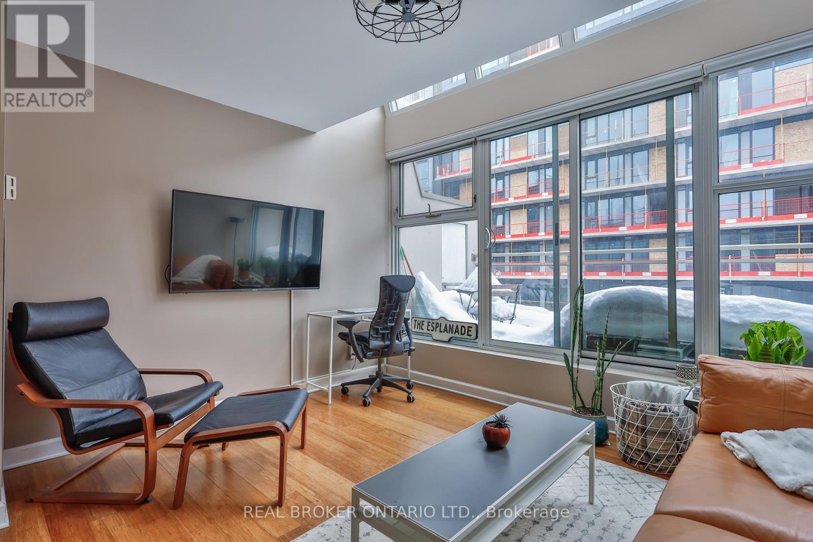 912 - 222 The Esplanade, Toronto, Ontario  M5A 4M8 - Photo 3 - C13030854