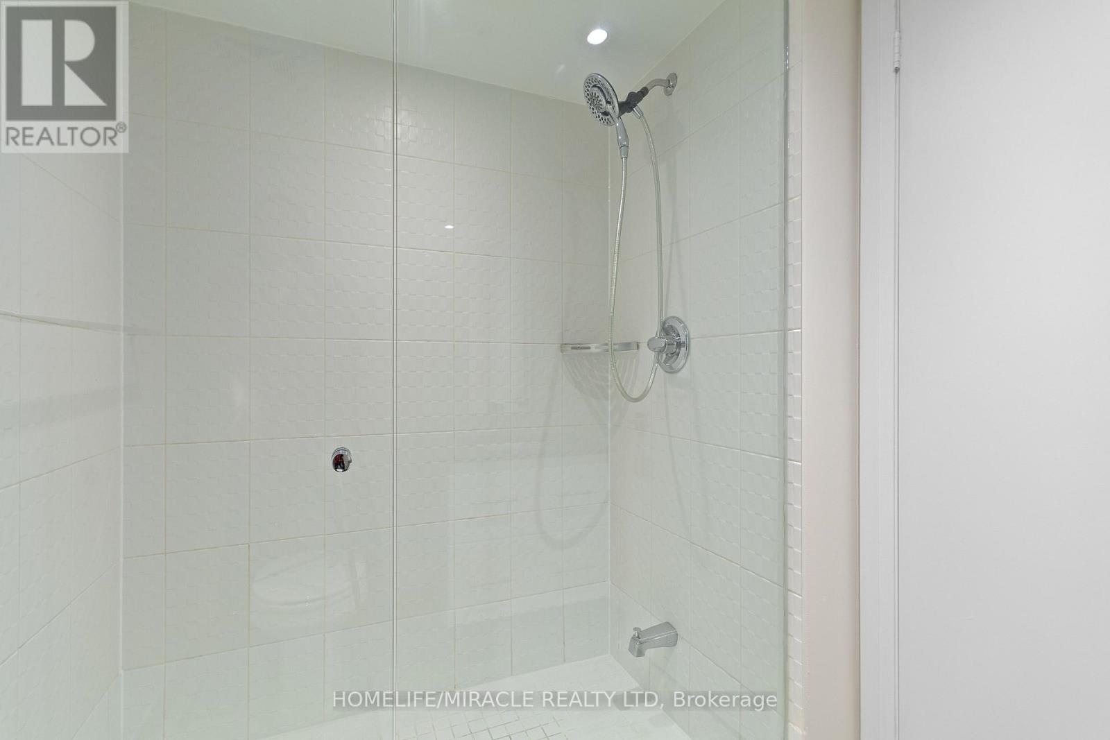 Ph1402 - 555 Wilson Avenue W, Toronto, Ontario  M3H 0C5 - Photo 23 - C13030898