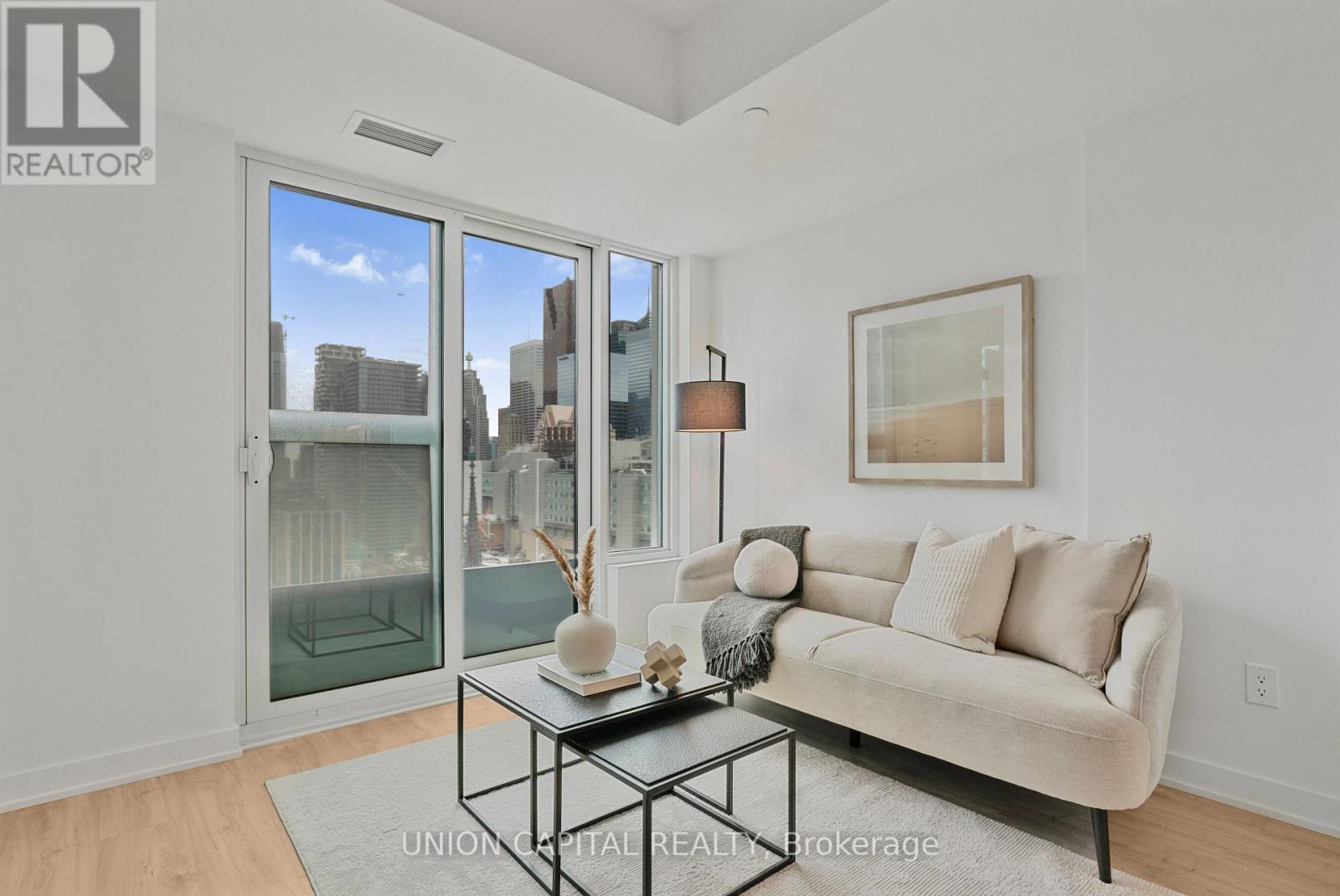 2711 - 252 Church Street, Toronto, Ontario  M5B 0E6 - Photo 3 - C13030994