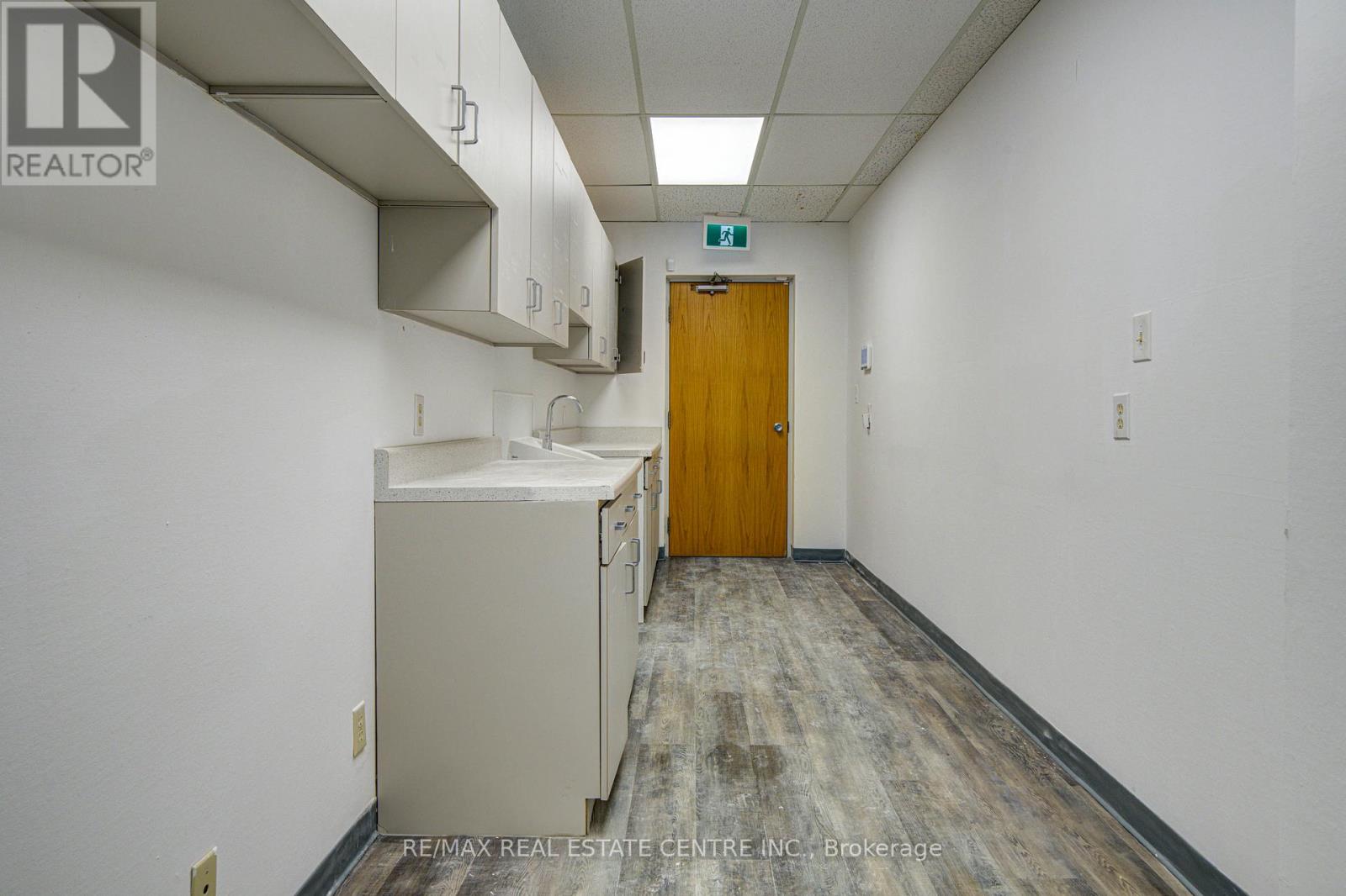 L10 - 15 Elizabeth Street, Orangeville, Ontario  L9W 3X3 - Photo 35 - W13022080