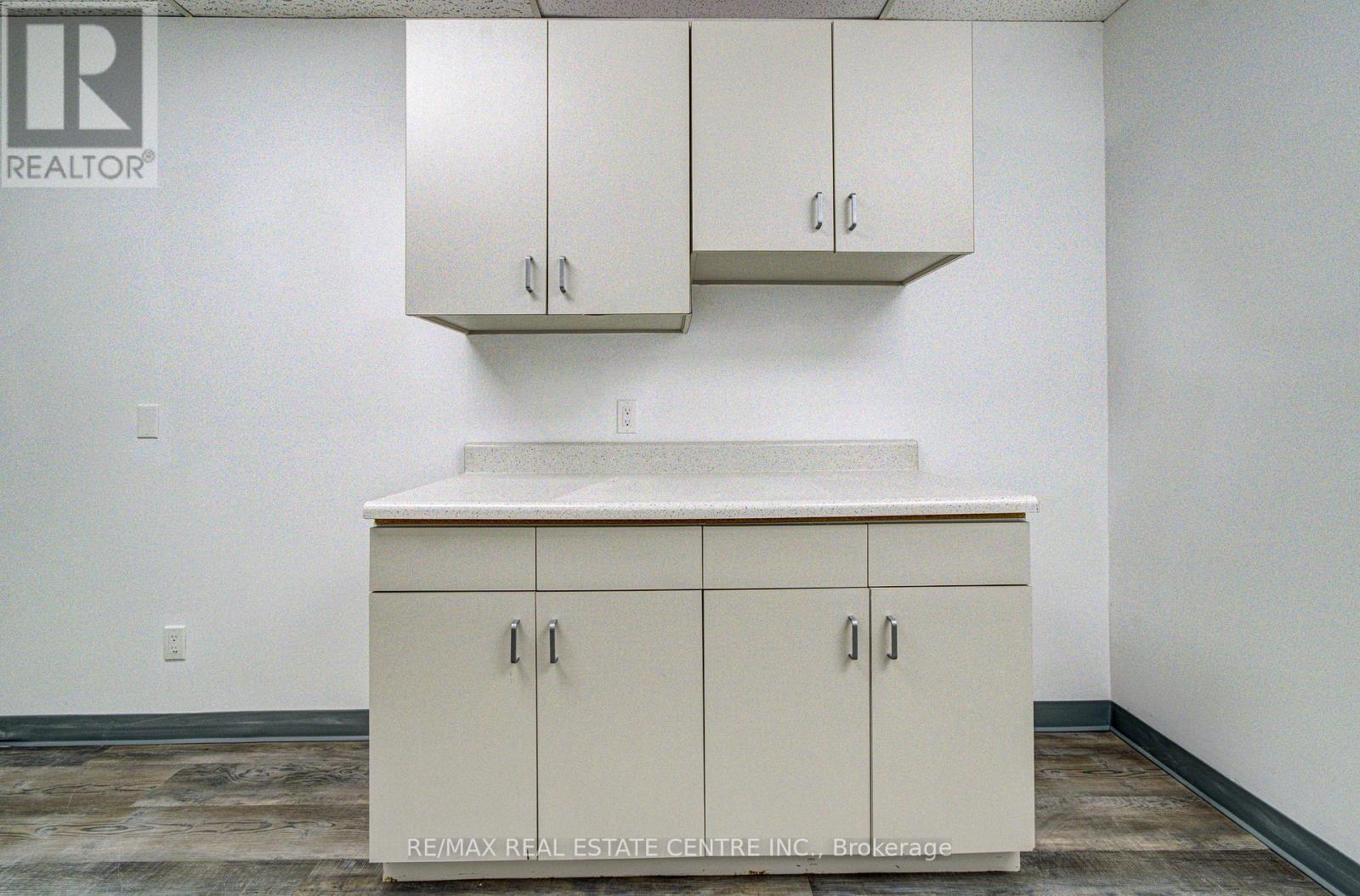 L10 - 15 Elizabeth Street, Orangeville, Ontario  L9W 3X3 - Photo 31 - W13022080