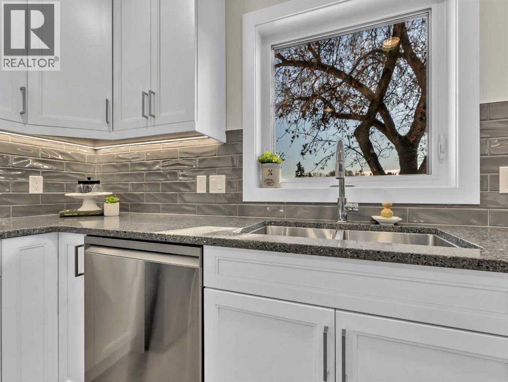 216 2 Street NW, Medicine Hat, Alberta  T1A 6J5 - Photo 17 - A2283269