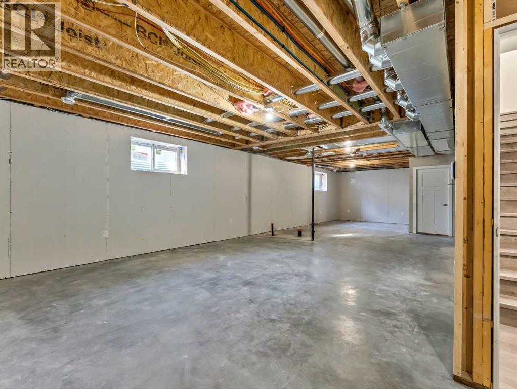 216 2 Street NW, Medicine Hat, Alberta  T1A 6J5 - Photo 37 - A2283269