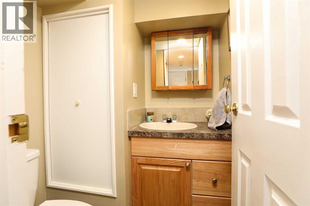 265 Sprague Way Se, Medicine Hat, Alberta  T1B 3L9 - Photo 18 - A2296583