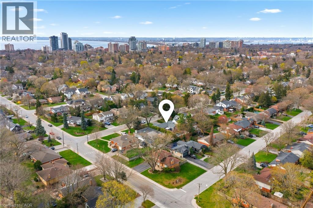 2223 Deyncourt Drive, Burlington, Ontario  L7R 1W2 - Photo 5 - 40820853