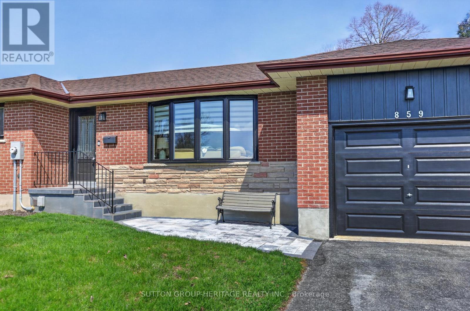 859 Westdale Street, Oshawa, Ontario  L1J 5C2 - Photo 4 - E13030832