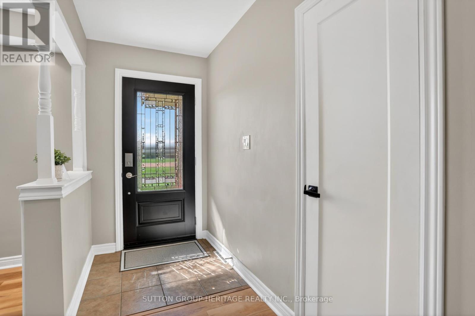 859 Westdale Street, Oshawa, Ontario  L1J 5C2 - Photo 5 - E13030832