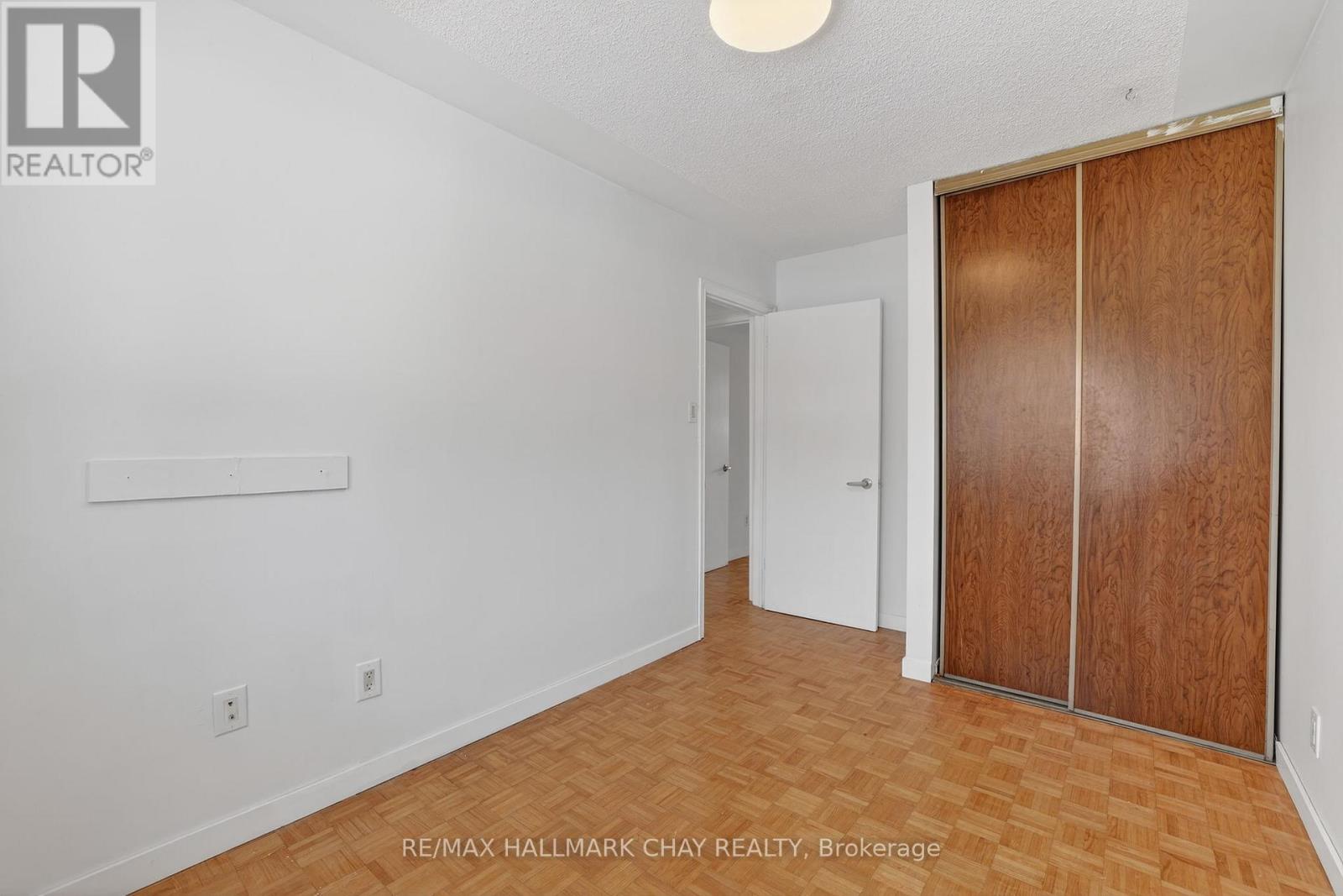 704 Brock Street S, Whitby, Ontario  L1N 4L2 - Photo 14 - E13030888