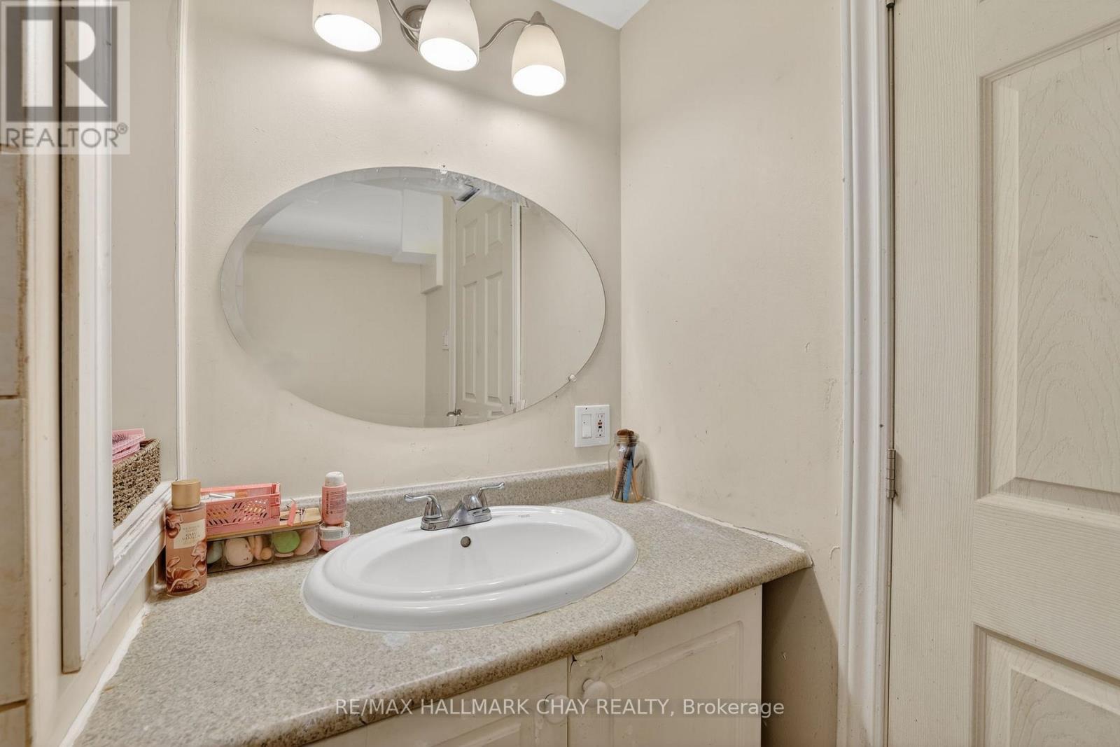 704 Brock Street S, Whitby, Ontario  L1N 4L2 - Photo 33 - E13030888