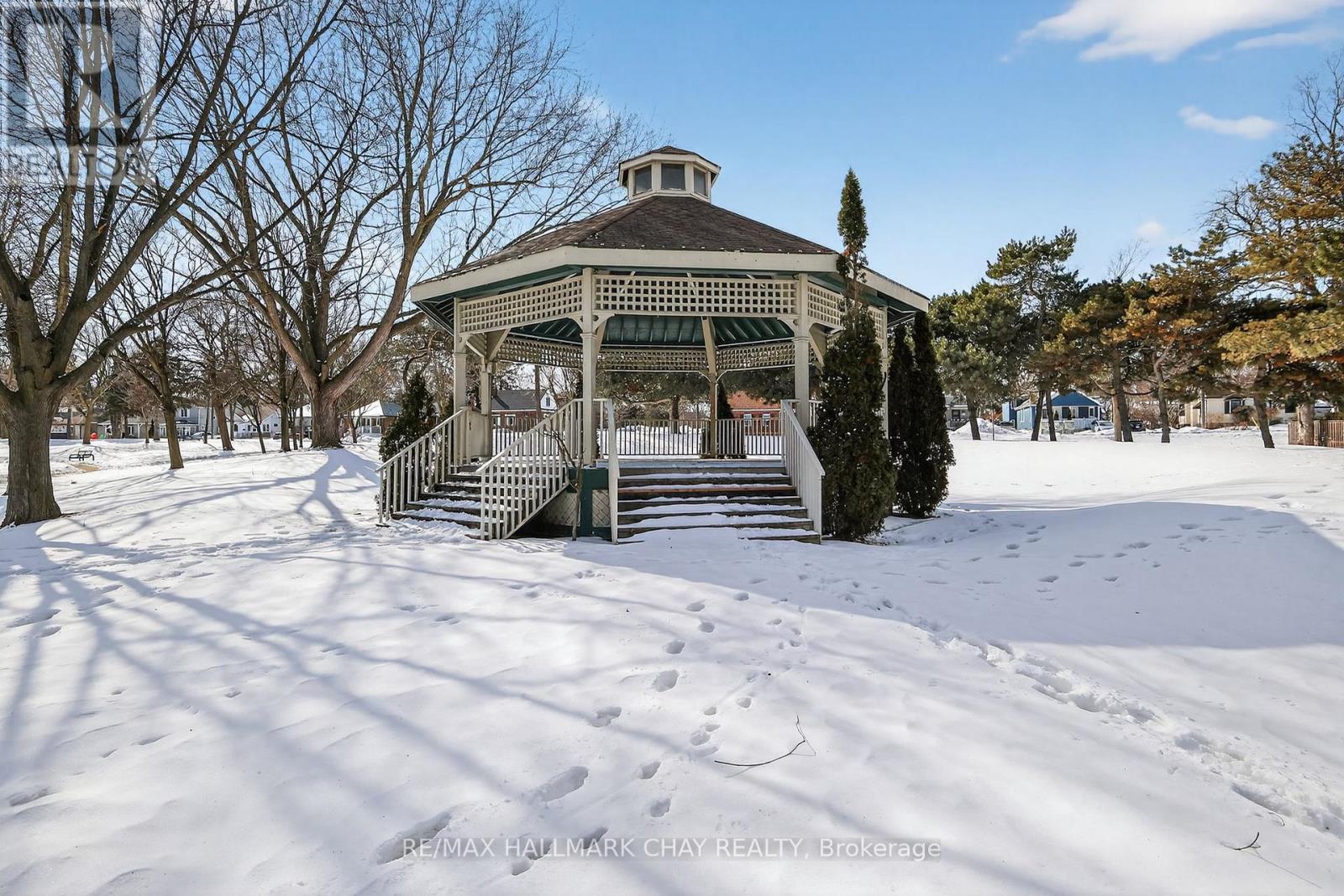 704 Brock Street S, Whitby, Ontario  L1N 4L2 - Photo 38 - E13030888