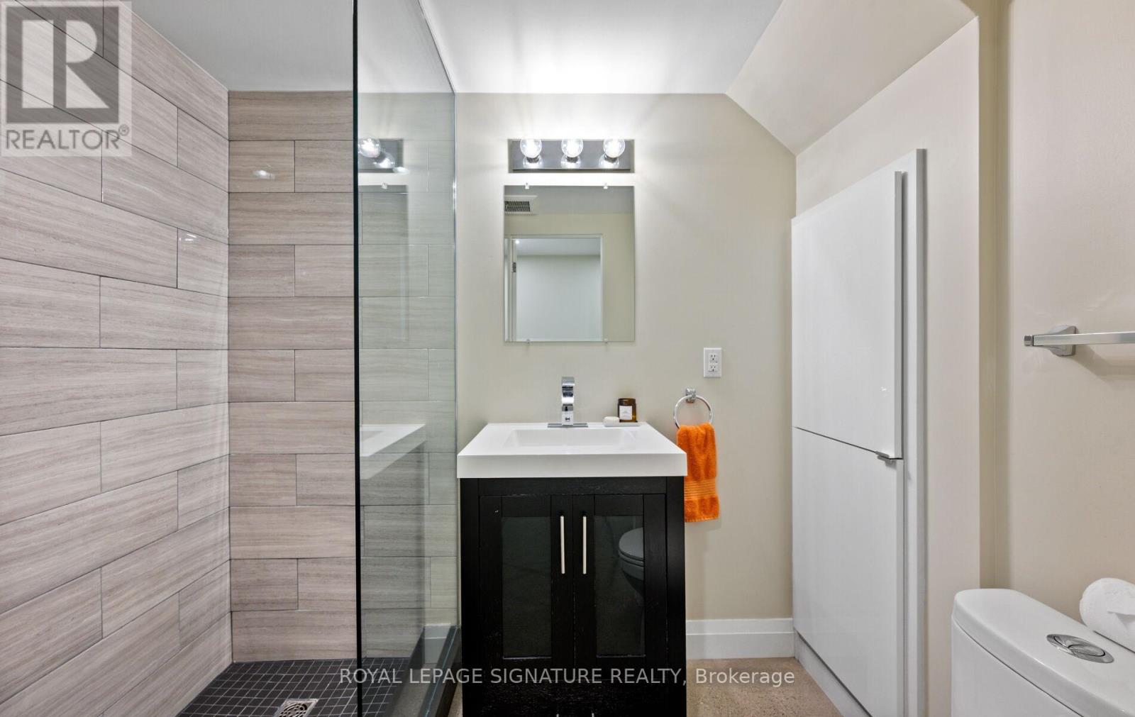 259 Booth Avenue, Toronto, Ontario  M4M 2M7 - Photo 20 - E13031028