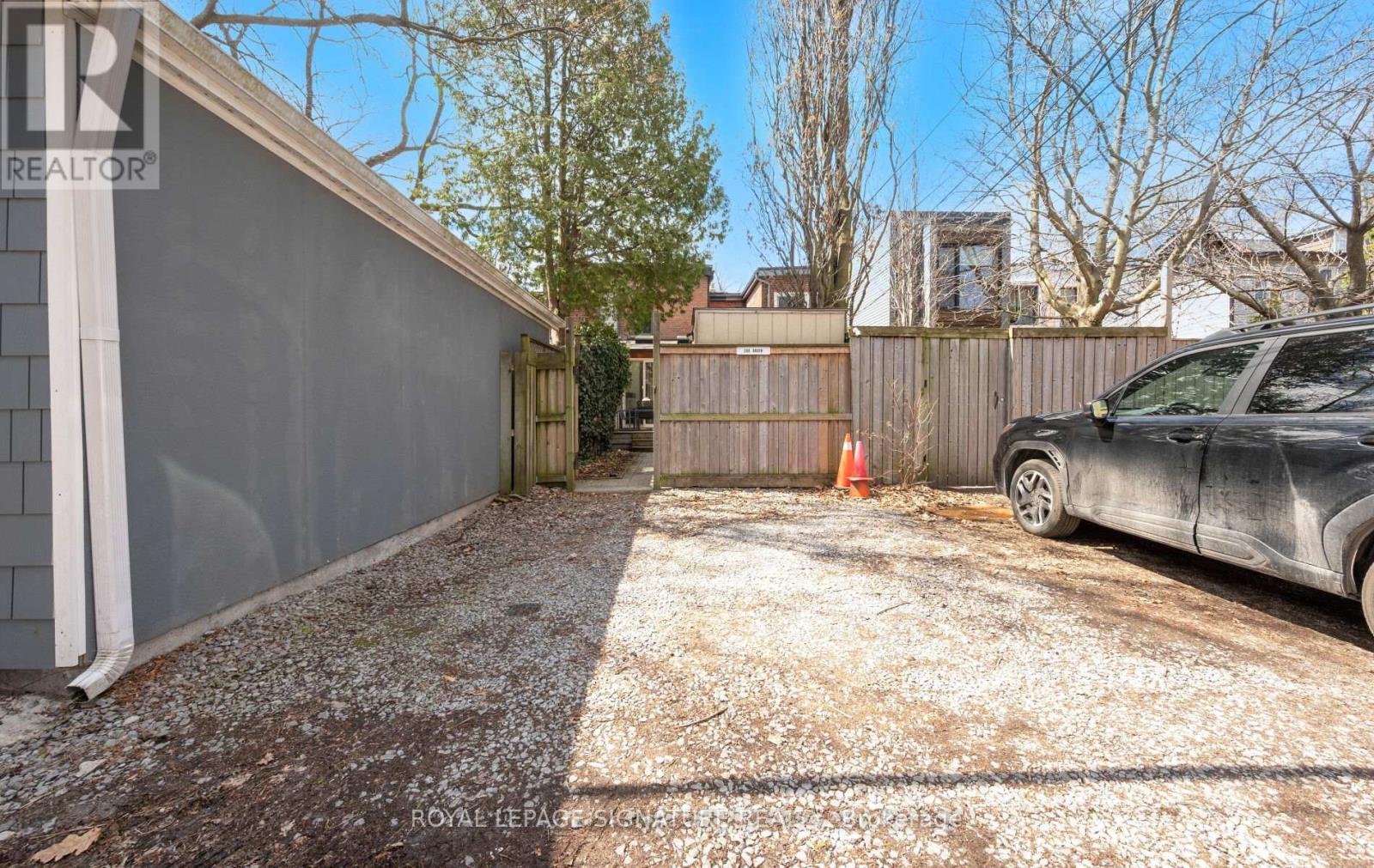 259 Booth Avenue, Toronto, Ontario  M4M 2M7 - Photo 23 - E13031028