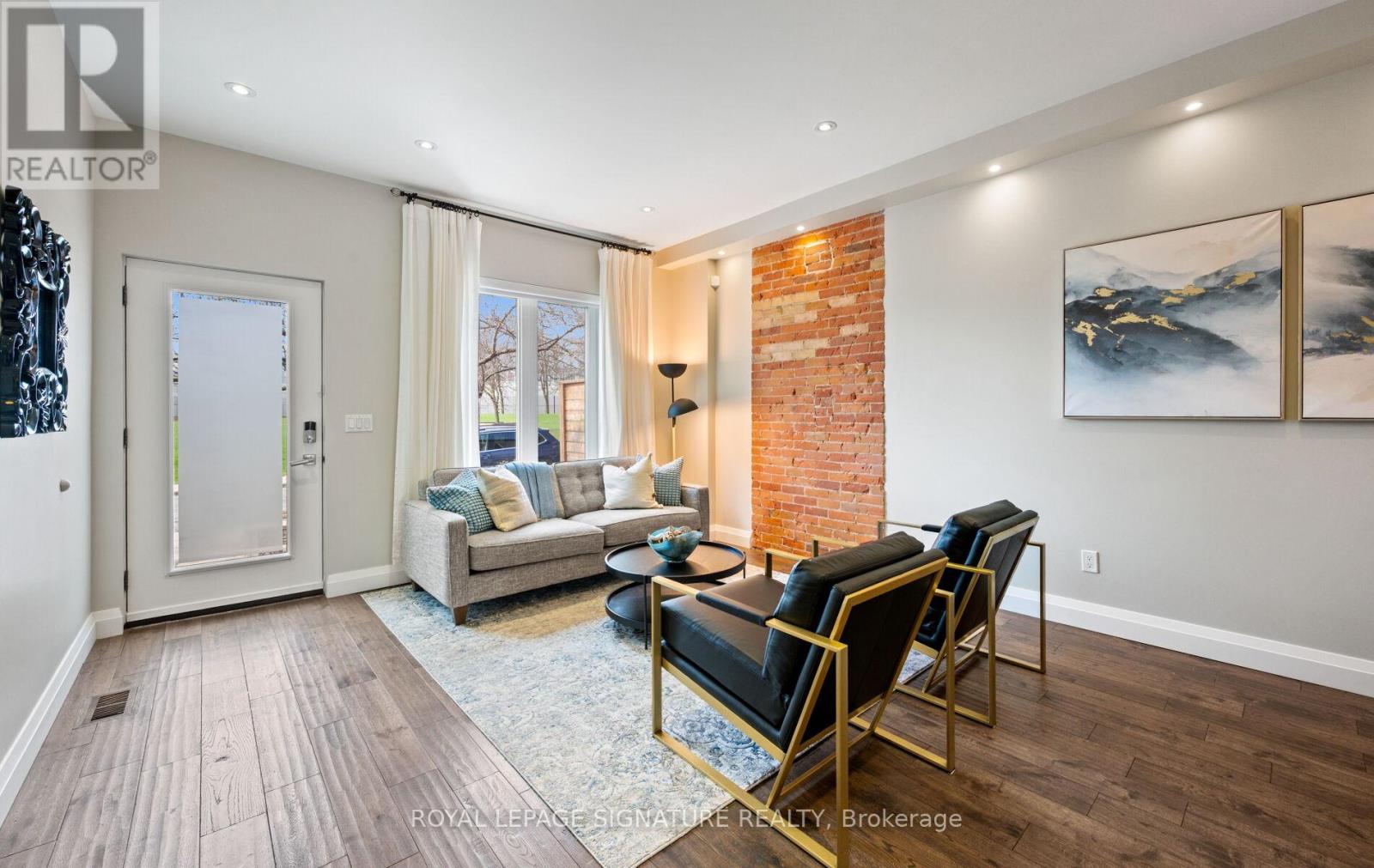 259 Booth Avenue, Toronto, Ontario  M4M 2M7 - Photo 6 - E13031028