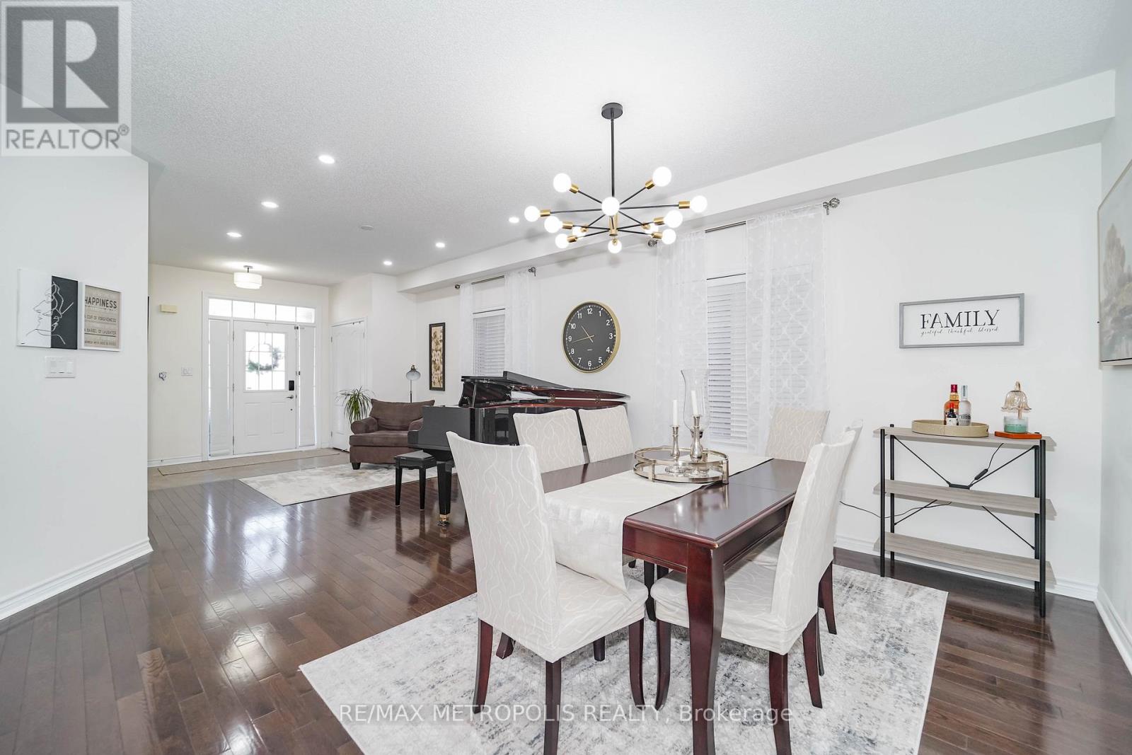 82 Mcroberts Crescent, Clarington, Ontario  L1E 0H4 - Photo 11 - E13031078