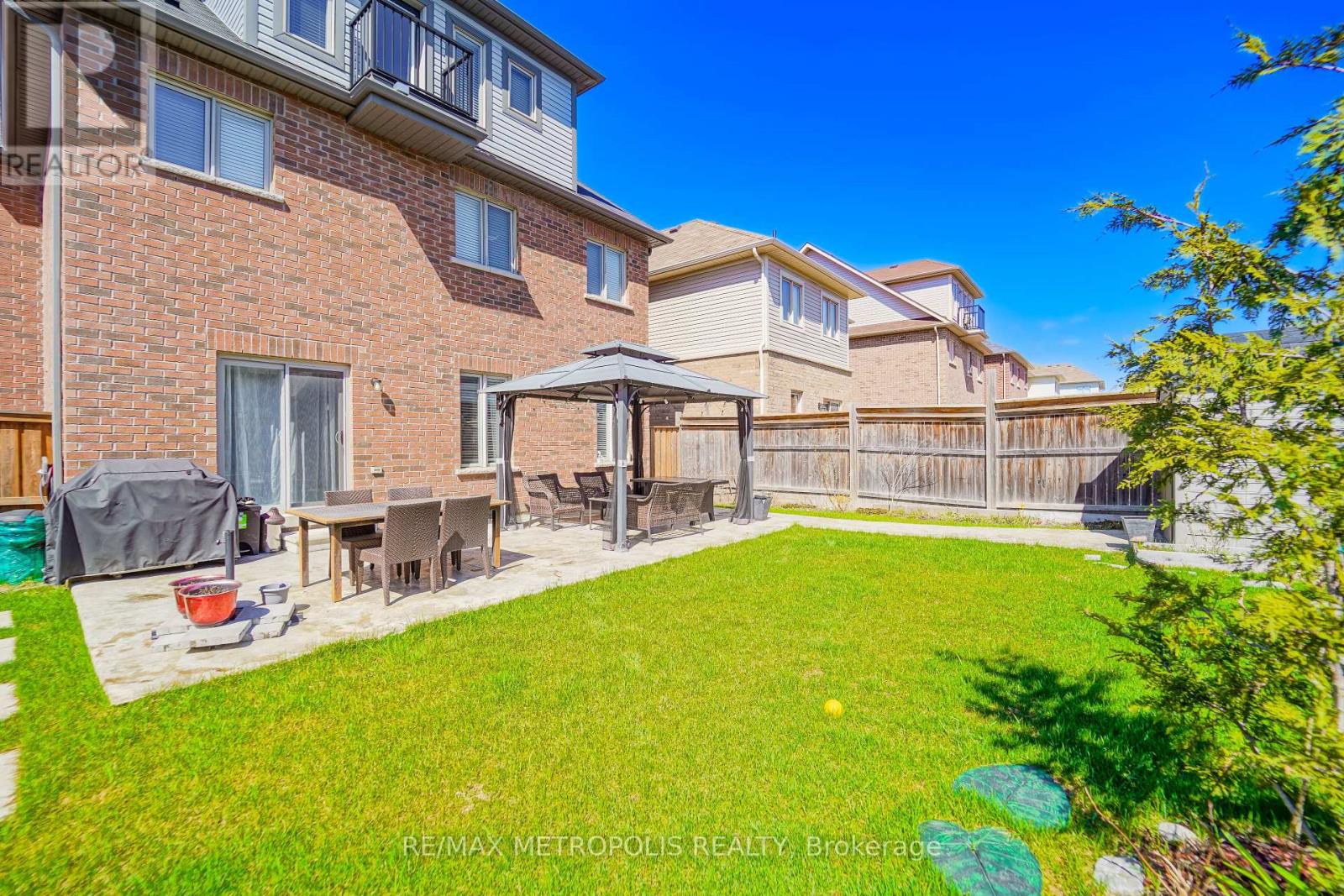 82 Mcroberts Crescent, Clarington, Ontario  L1E 0H4 - Photo 24 - E13031078