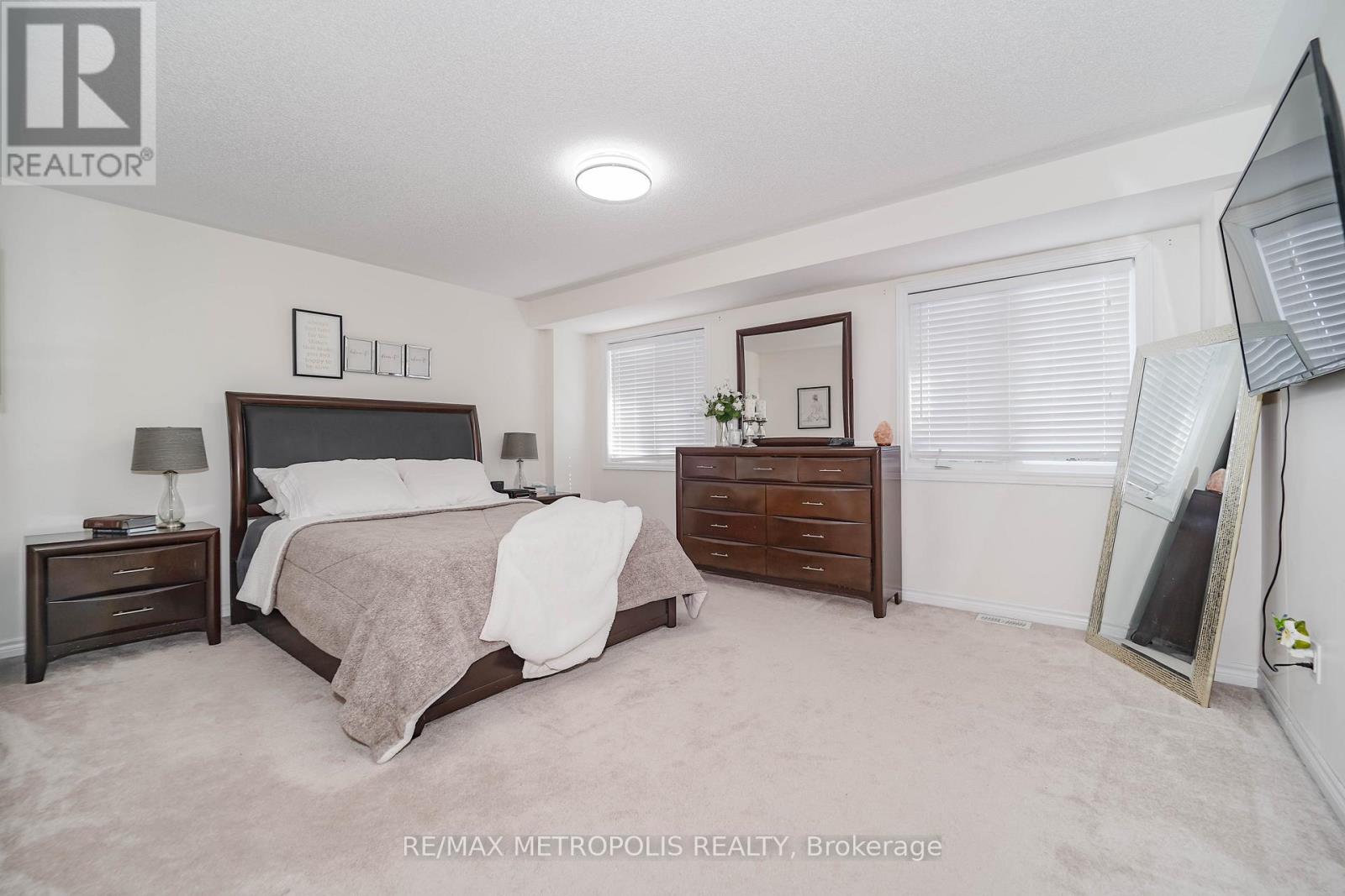 82 Mcroberts Crescent, Clarington, Ontario  L1E 0H4 - Photo 30 - E13031078