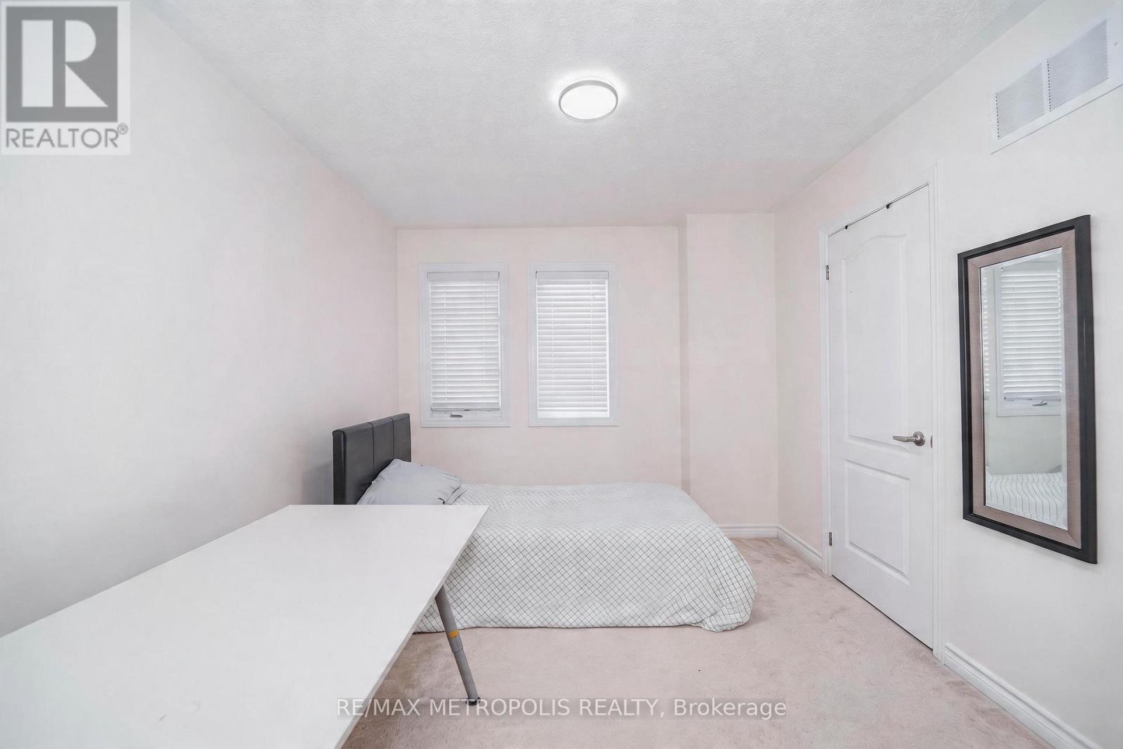 82 Mcroberts Crescent, Clarington, Ontario  L1E 0H4 - Photo 34 - E13031078