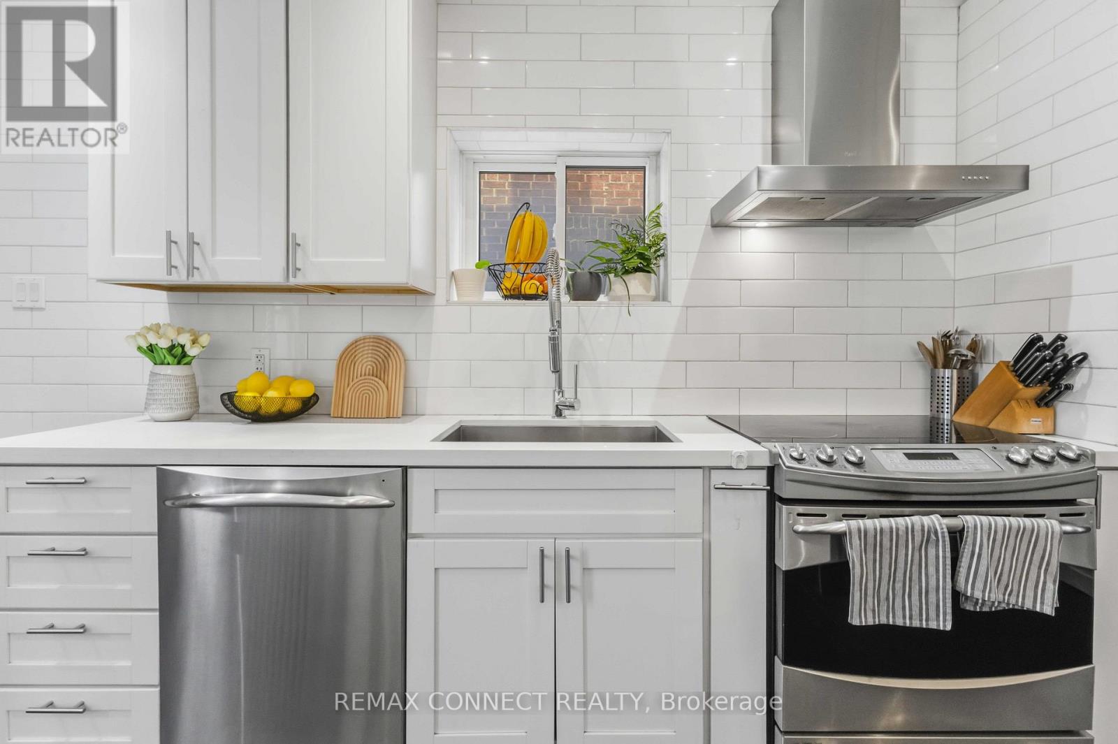 68 Hopedale Avenue, Toronto, Ontario  M4K 3M7 - Photo 13 - E13031082