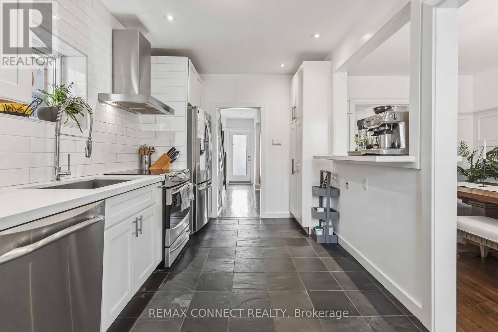 68 Hopedale Avenue, Toronto, Ontario  M4K 3M7 - Photo 9 - E13031082