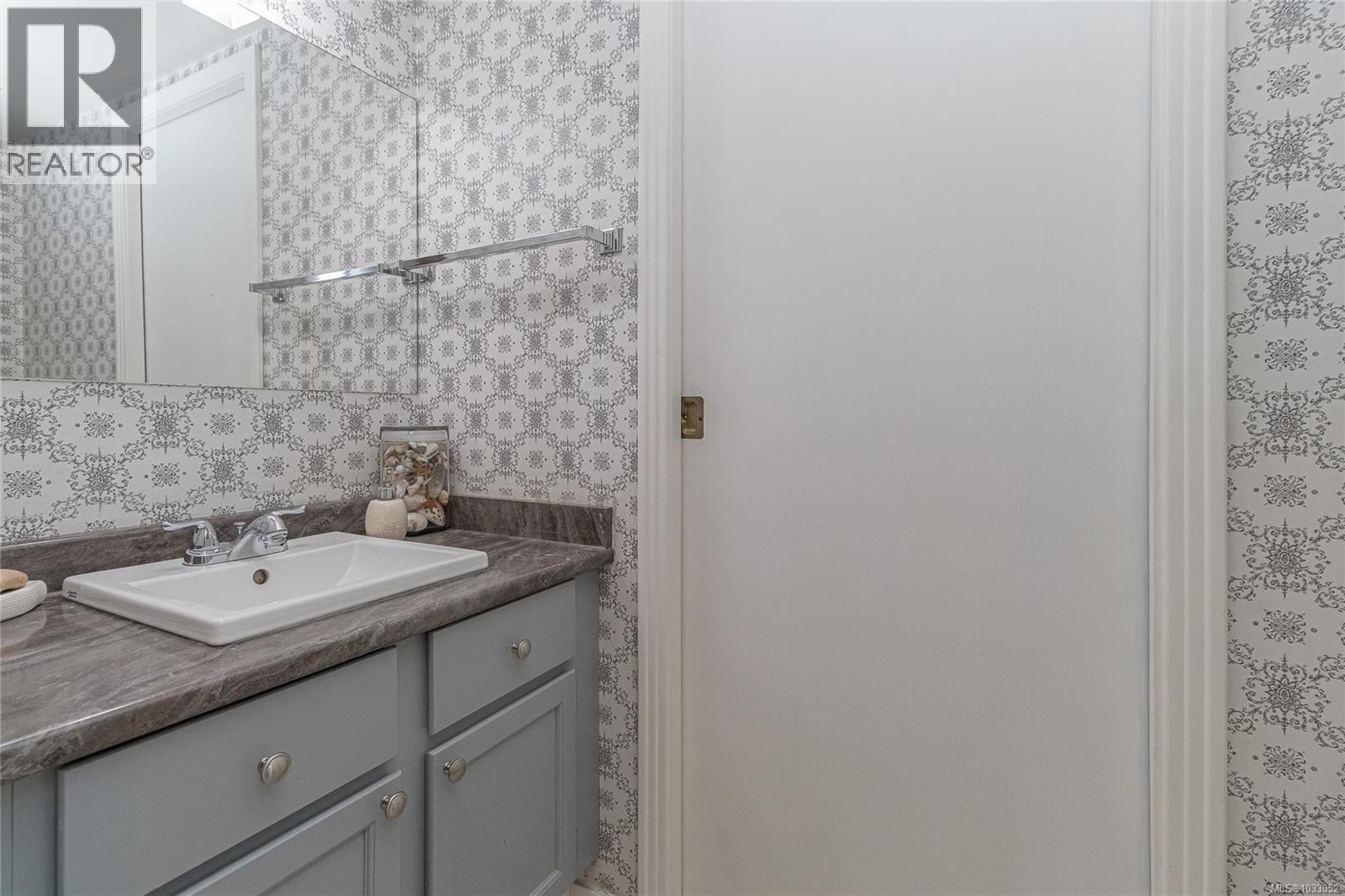 19 1741 Mckenzie Ave, Saanich, British Columbia  V8N 1A6 - Photo 14 - 1033052