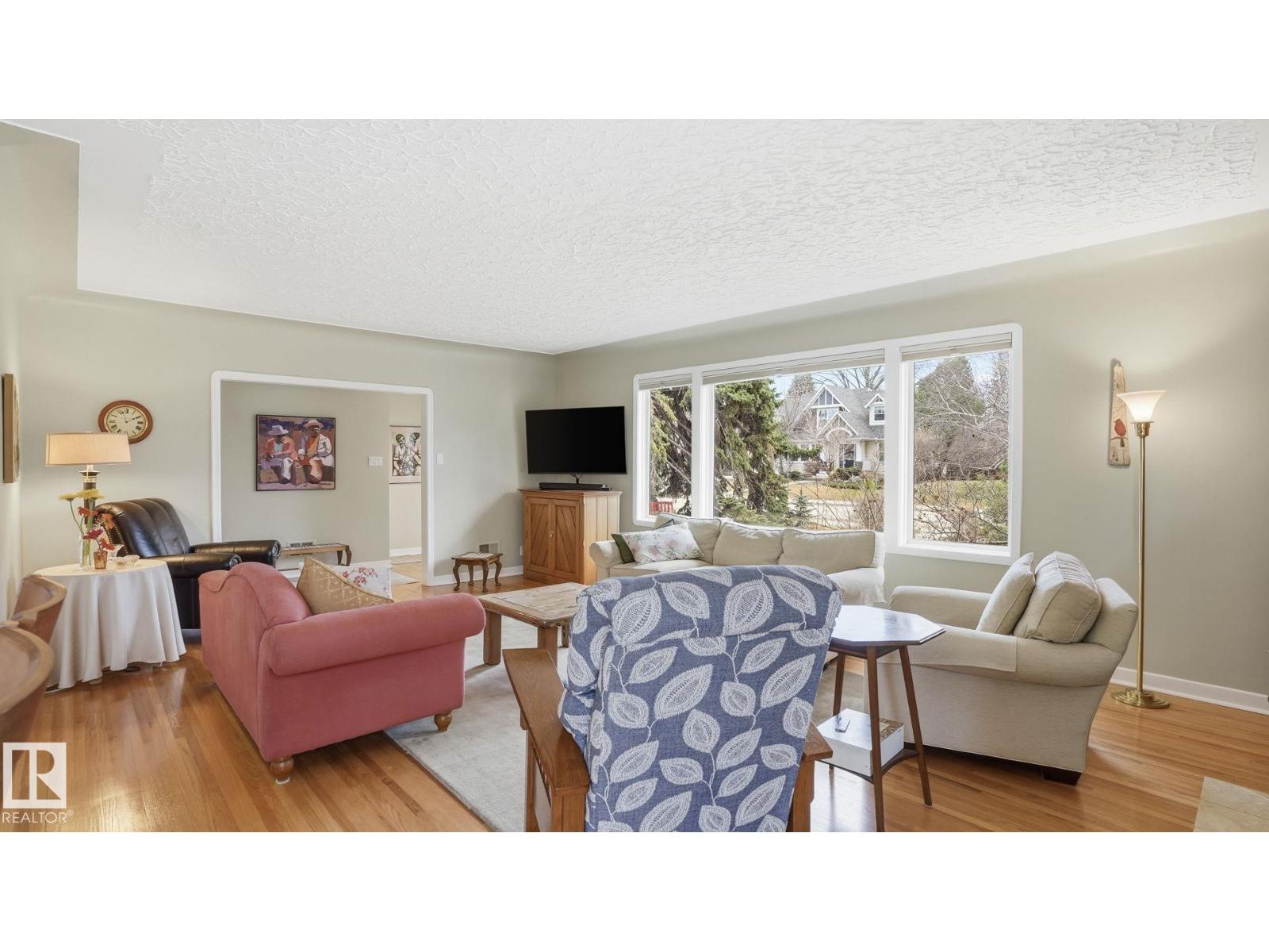 9002 120 St Nw, Edmonton, Alberta  T6G 1X7 - Photo 9 - E4483516