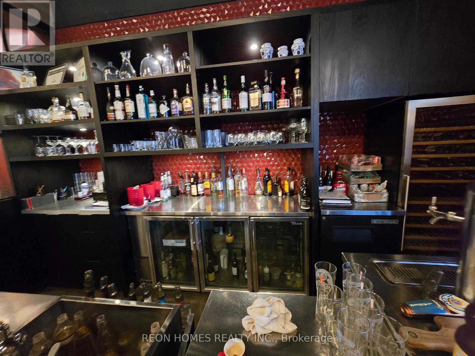 8 & 8a - 233 Earl Stewart Drive, Aurora, Ontario  L4G 6V8 - Photo 5 - N13030862