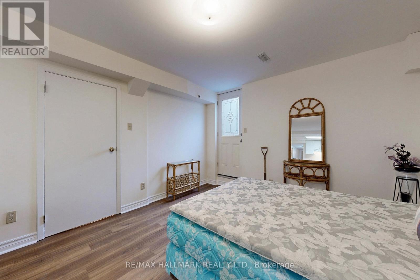 101 Leyburn Avenue, Richmond Hill, Ontario  L4C 0J6 - Photo 18 - N13030870