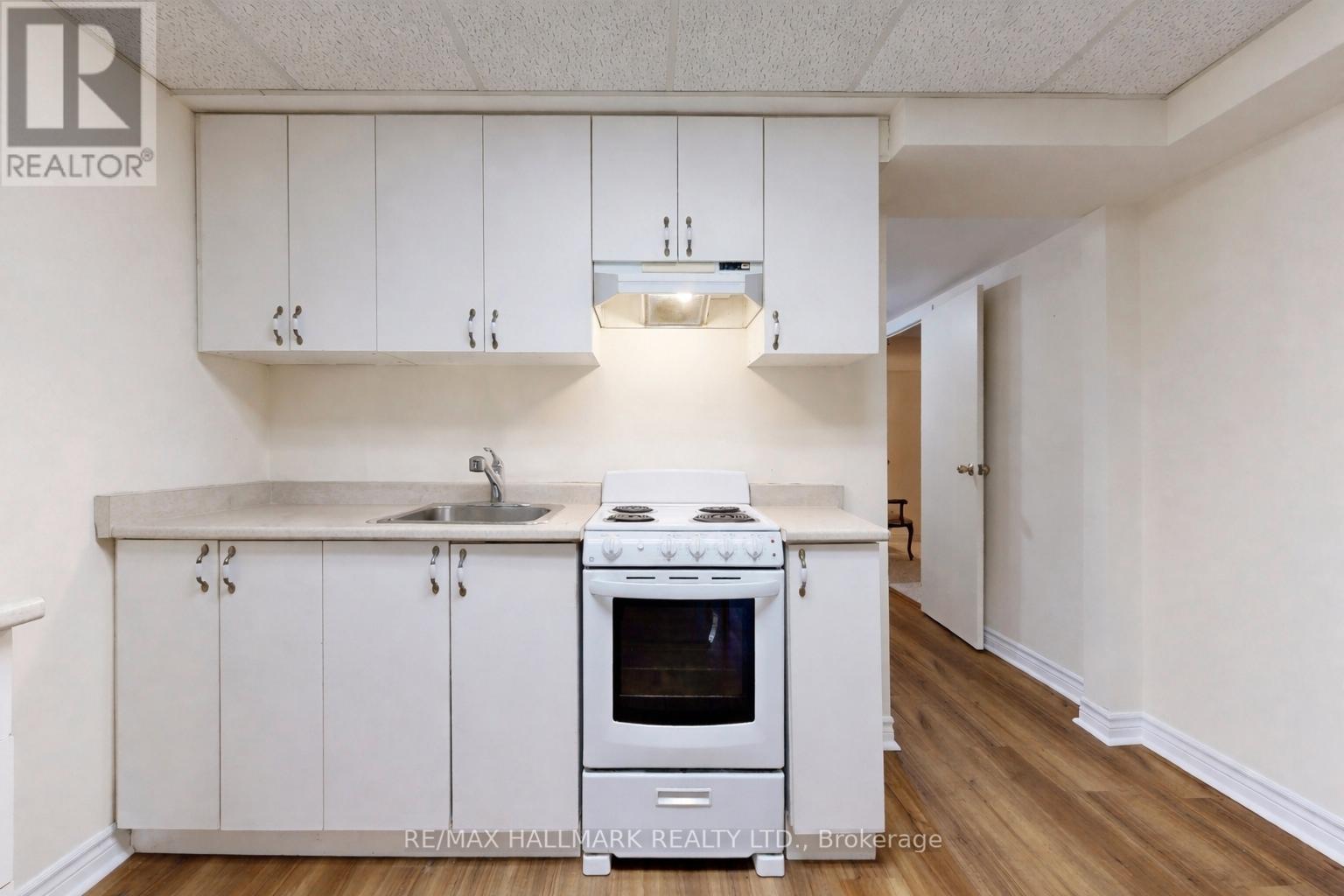 101 Leyburn Avenue, Richmond Hill, Ontario  L4C 0J6 - Photo 19 - N13030870