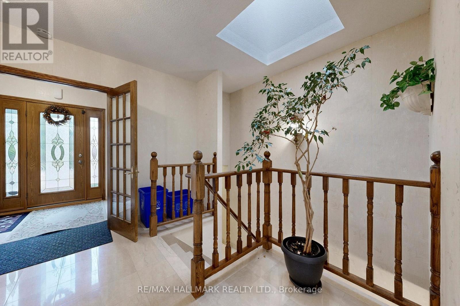 101 Leyburn Avenue, Richmond Hill, Ontario  L4C 0J6 - Photo 4 - N13030870